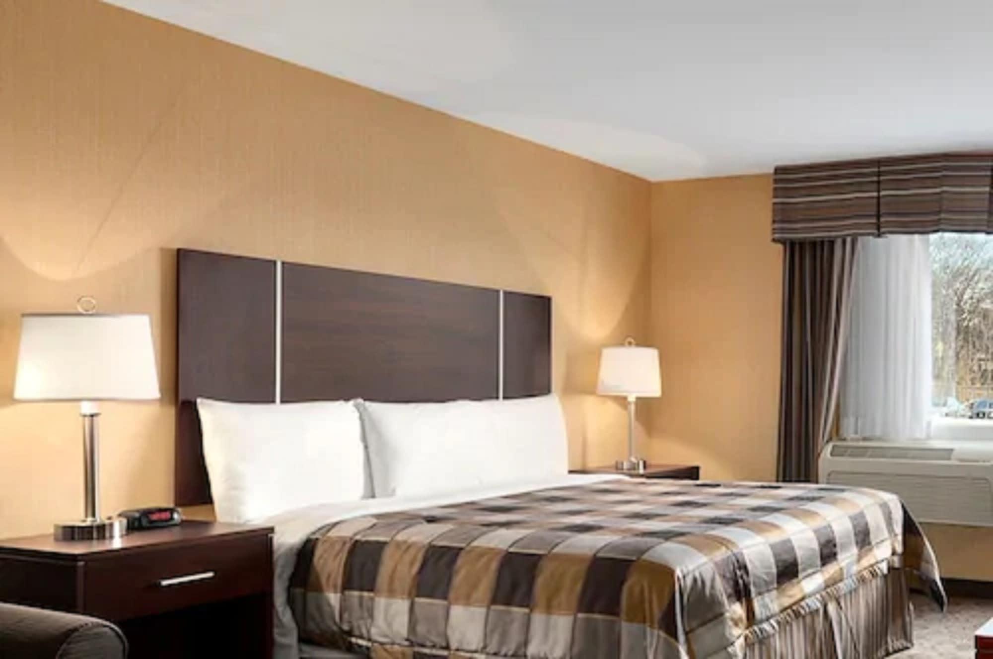 Days Inn By Wyndham Brampton Eksteriør billede
